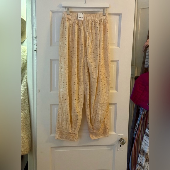 Free People Sweet Tea Combo Eyelet Pants | PEACH/NEUTRAL Color - NWT - Picture 6 of 8